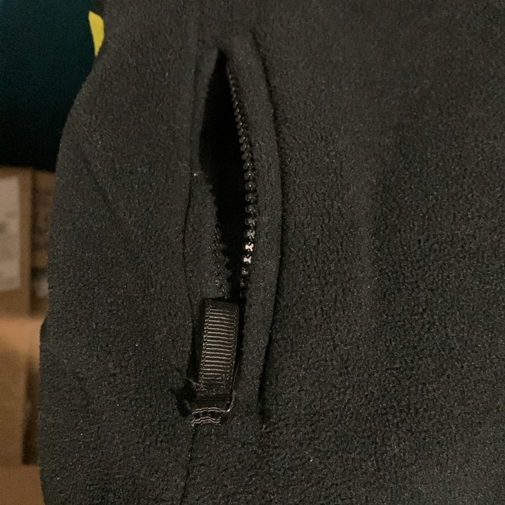 Vest - Picture 3 of 3